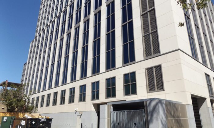 804f19a5-bfc1-4f66-8e7b-34e438f30efc-2-2